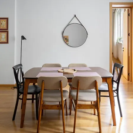 Apartment On Liberty Square With 2Bd Tbilisi Exterior photo