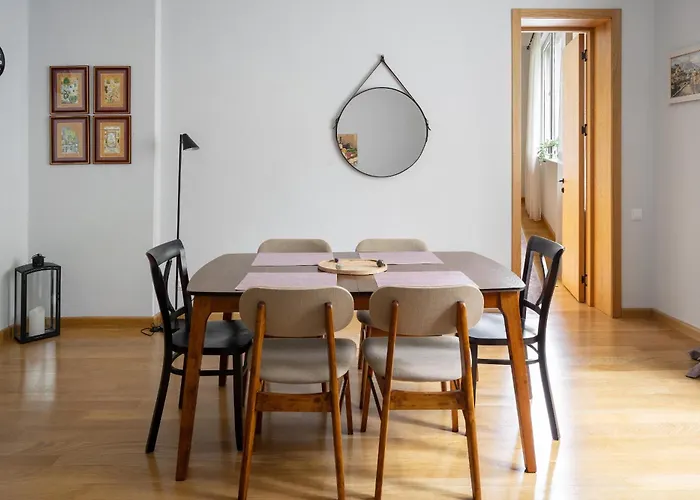 Apartment On Liberty Square With 2Bd